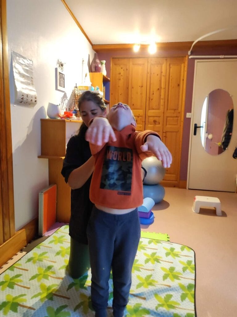 FB IMG 1667645976521 768x1027